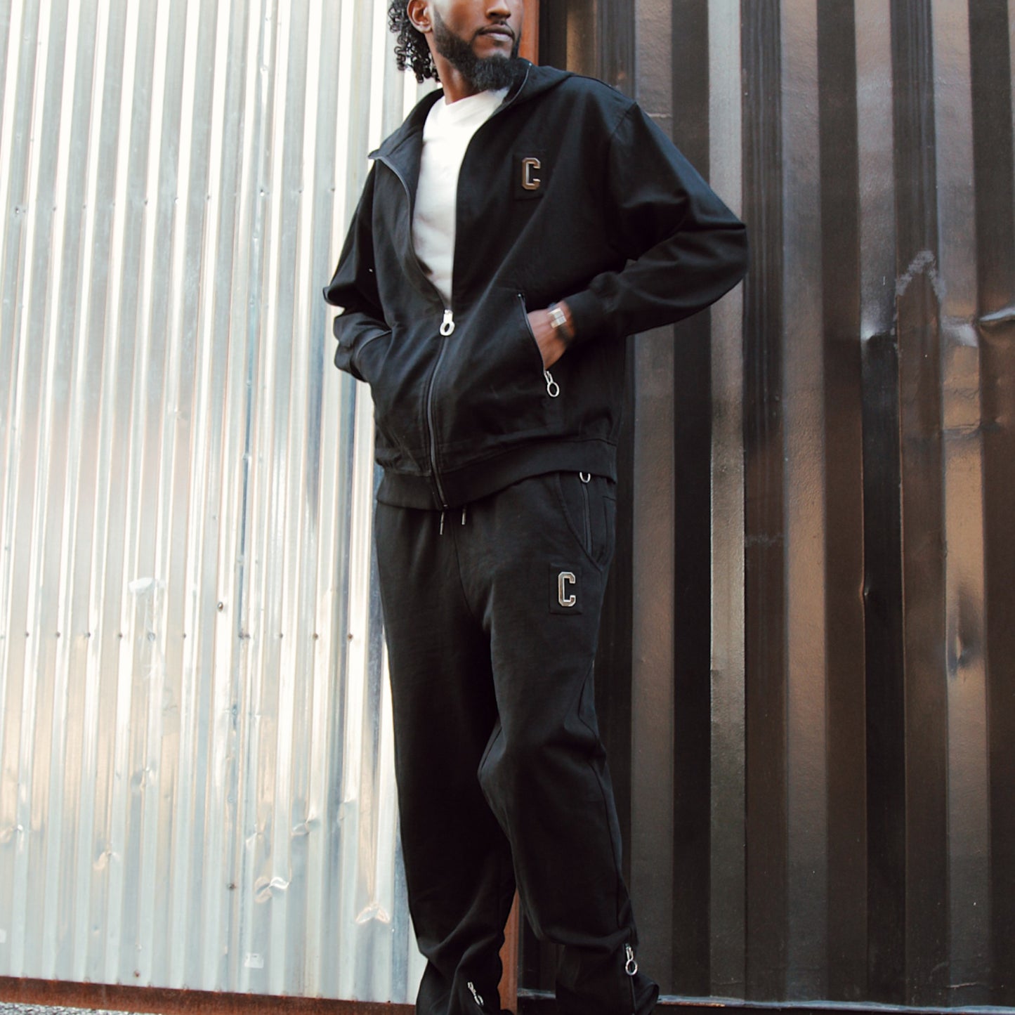 CHROME ZIPPERED HOODIE : VINTAGE BLACK