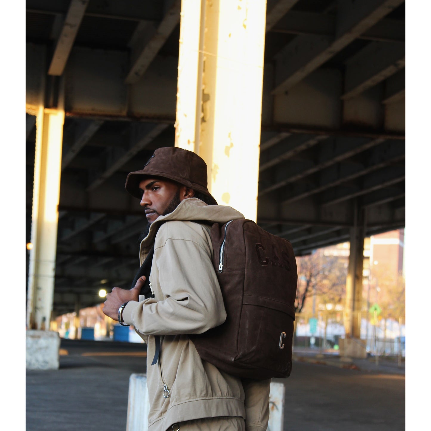 LEATHER NUBUCK BACK PACK : BROWN
