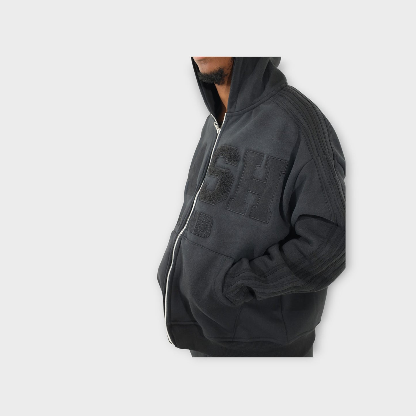 CASH TRACK SWEATSUIT : BLACK . BLACK