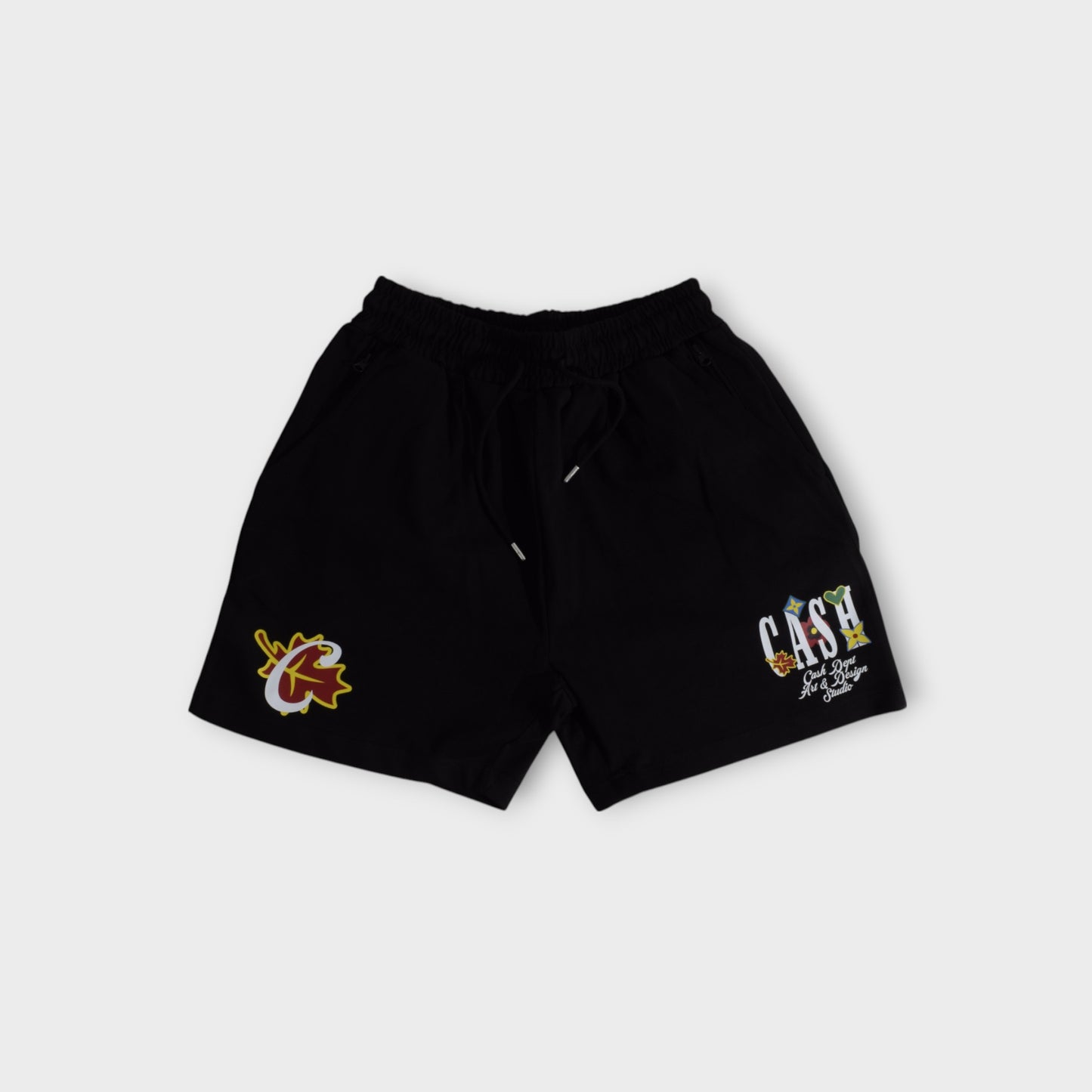 CASH STUDIO WHITE . BLACK