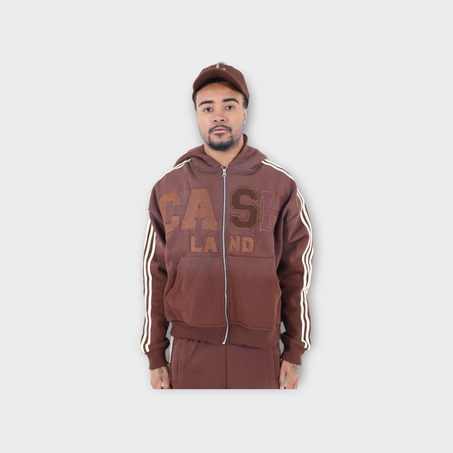 CASH TRACK SWEATSUIT : BROWN . OFF WHITE