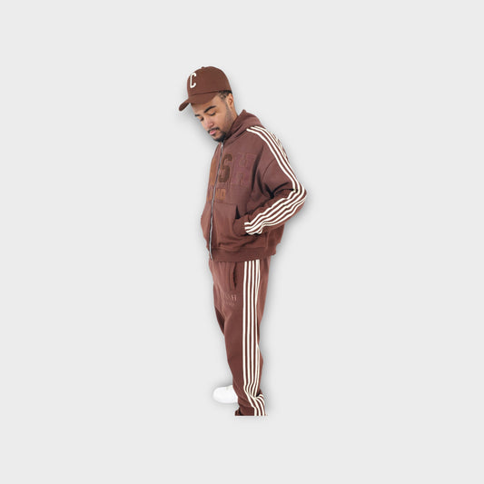 CASH TRACK SWEATSUIT : BROWN . OFF WHITE