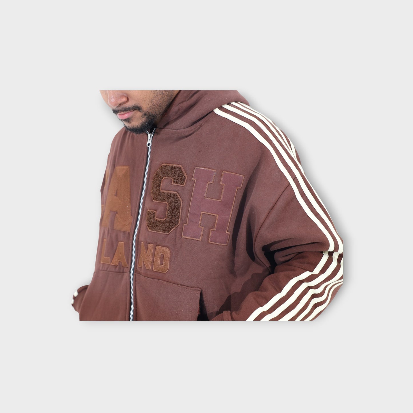 CASH TRACK SWEATSUIT : BROWN . OFF WHITE