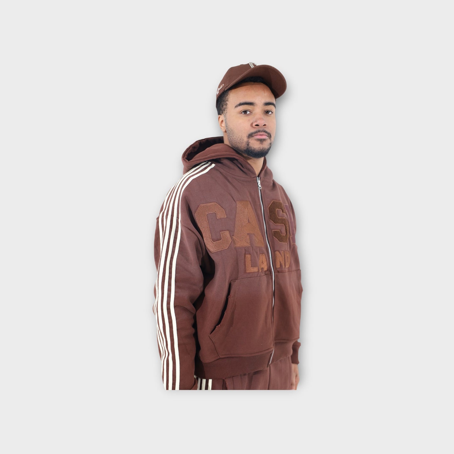 CASH TRACK SWEATSUIT : BROWN . OFF WHITE