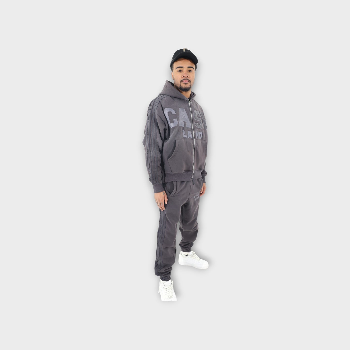 CASH TRACK SWEATSUIT : GREY . GREY
