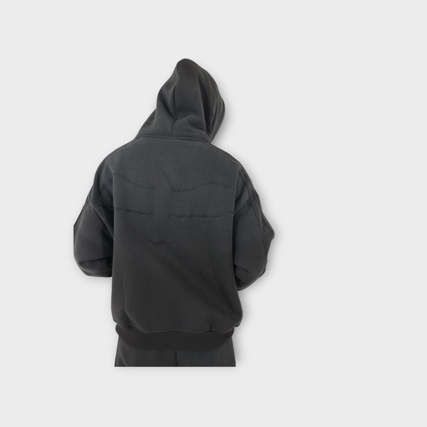 CASH TRACK SWEATSUIT : BLACK . BLACK