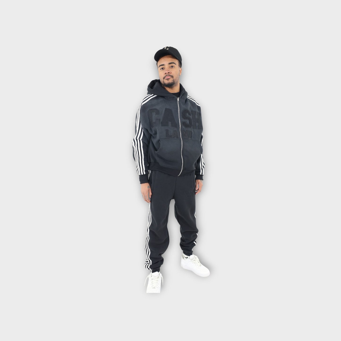 CASH TRACK SWEATSUIT : BLACK . WHITE